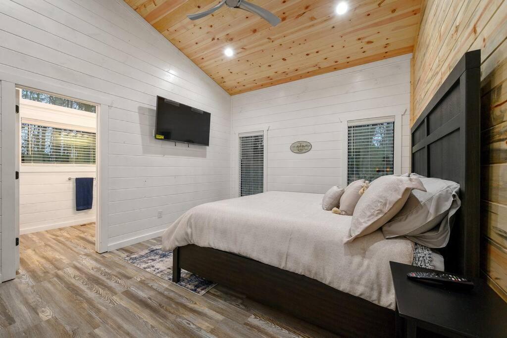 Diamond Cabin W/ Jet Shower & Secluded Back Deck! Брокен-Боу Экстерьер фото